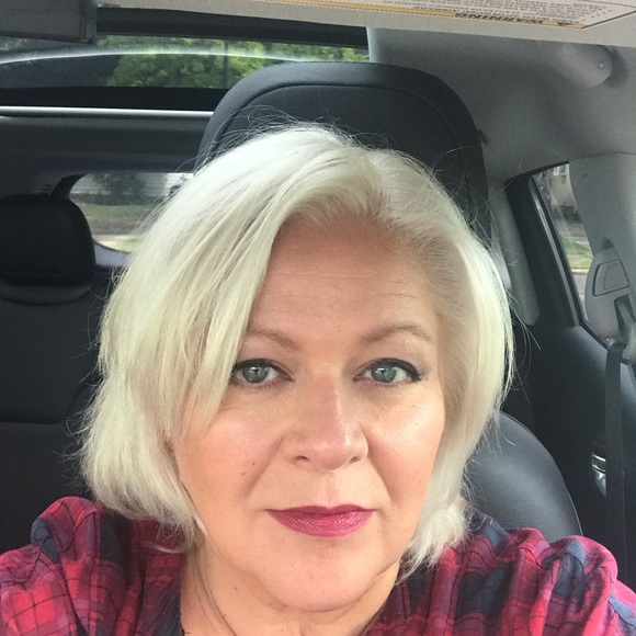 Meet your Posher, Jana - Picture 4 of 5